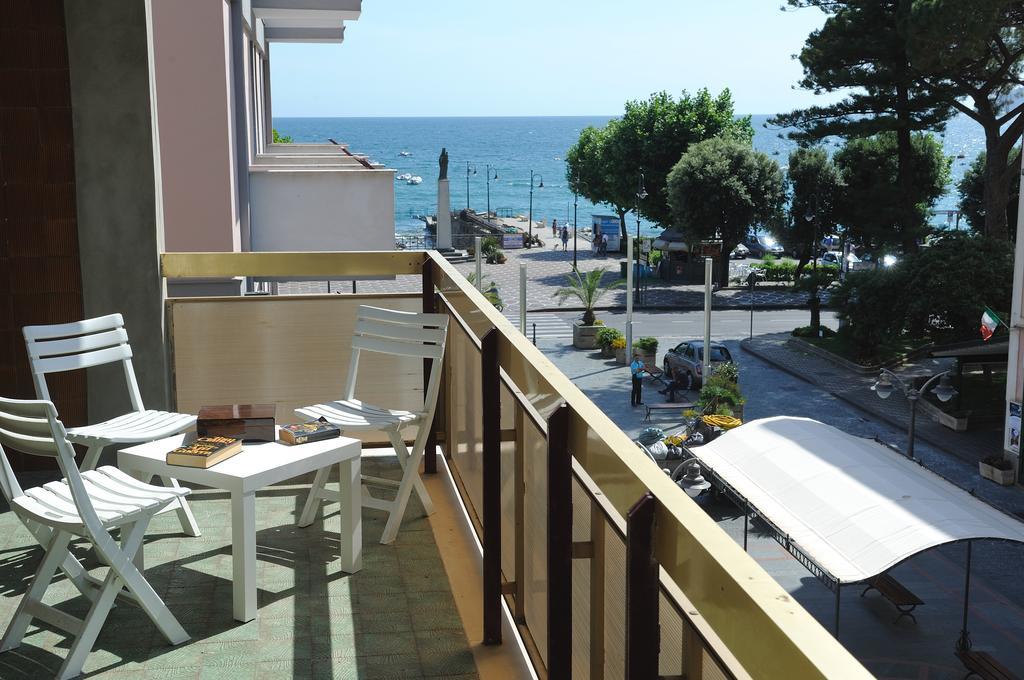 Tizi Apartments Corso Reginna Maiori Exterior foto