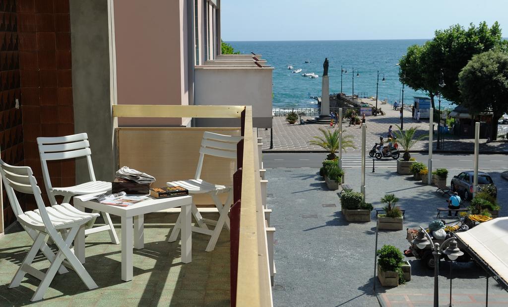 Tizi Apartments Corso Reginna Maiori Exterior foto